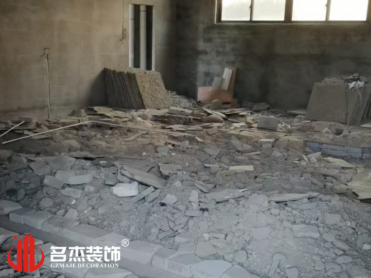 裝修現(xiàn)場(chǎng)